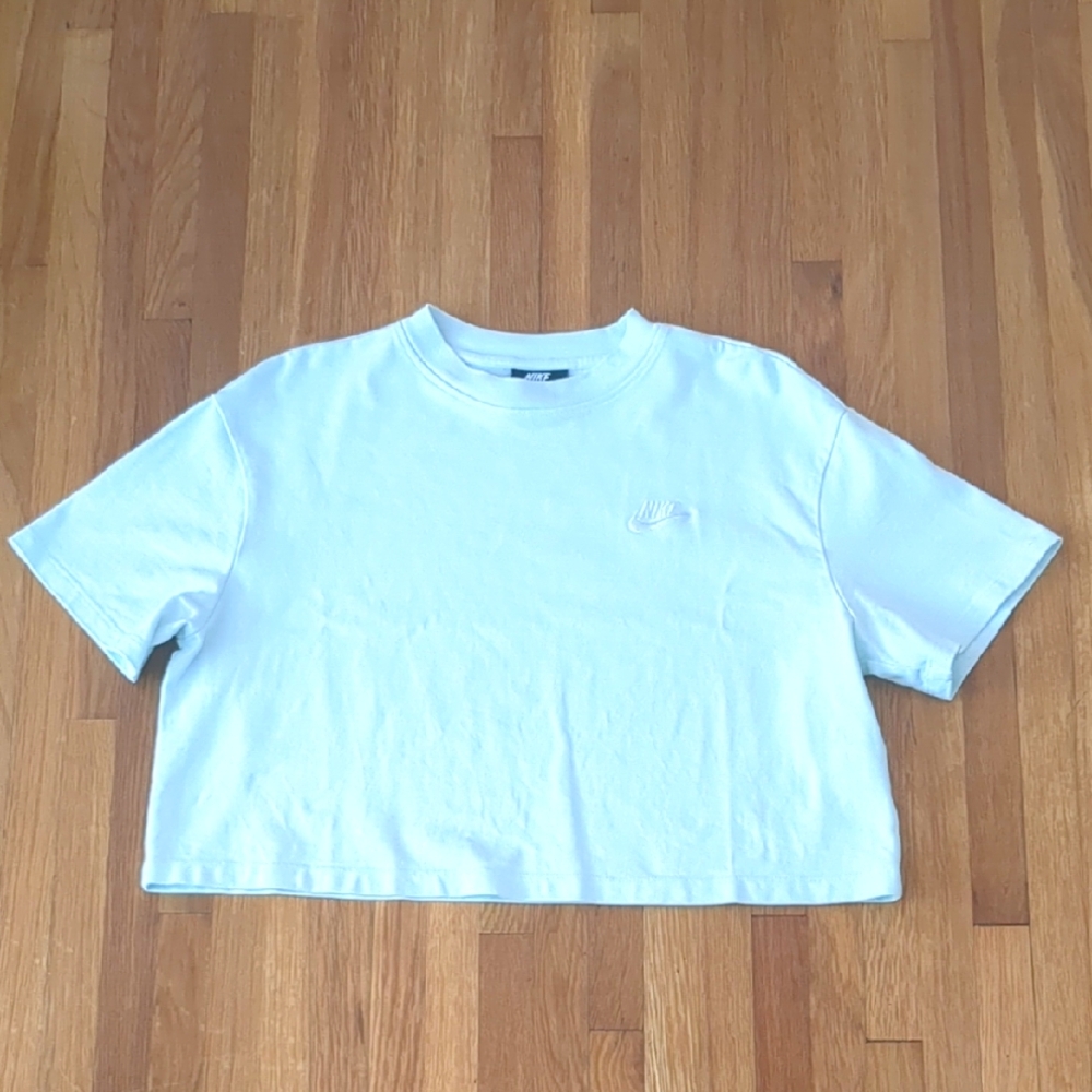 Women's Nike Short Sleeve Top